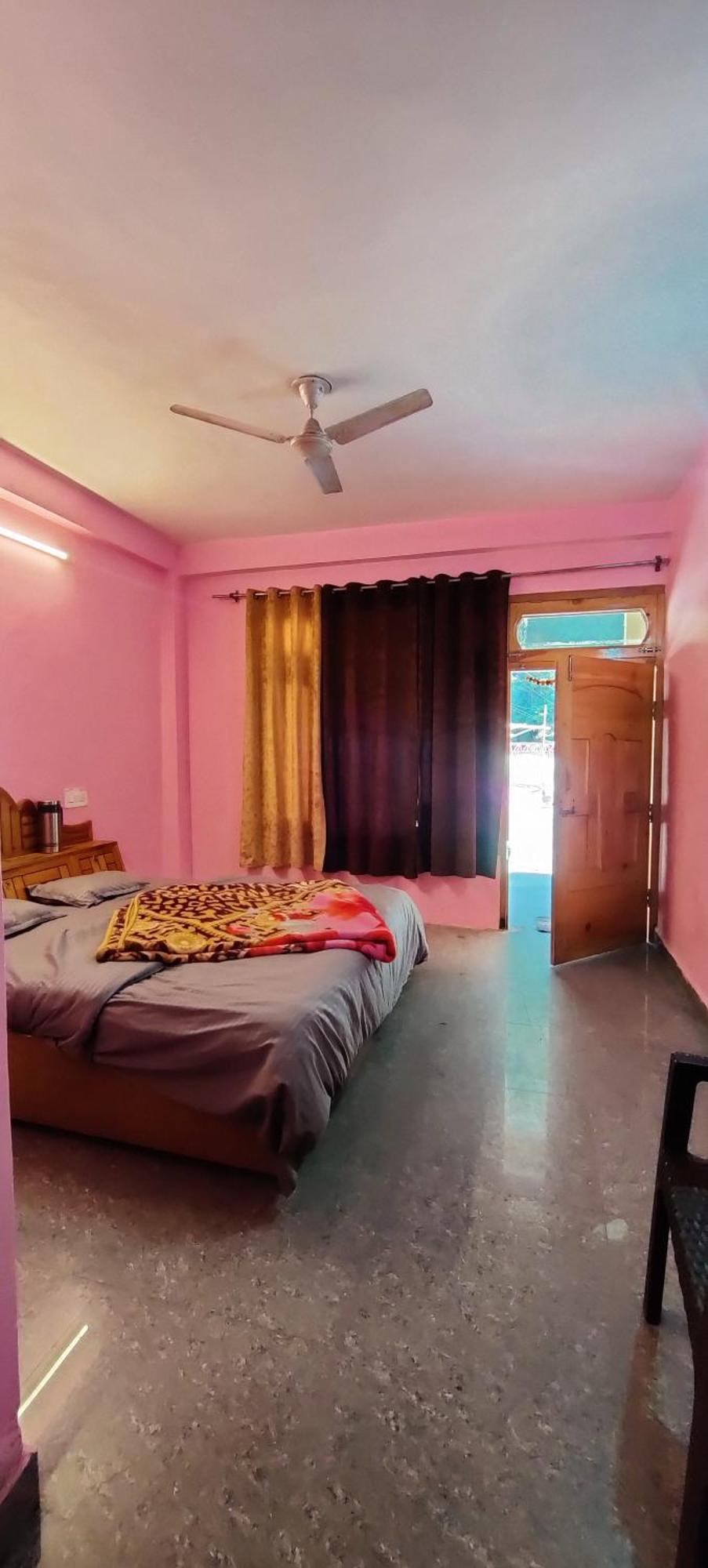 Flipsyde Retreat Hotel Kasol Buitenkant foto