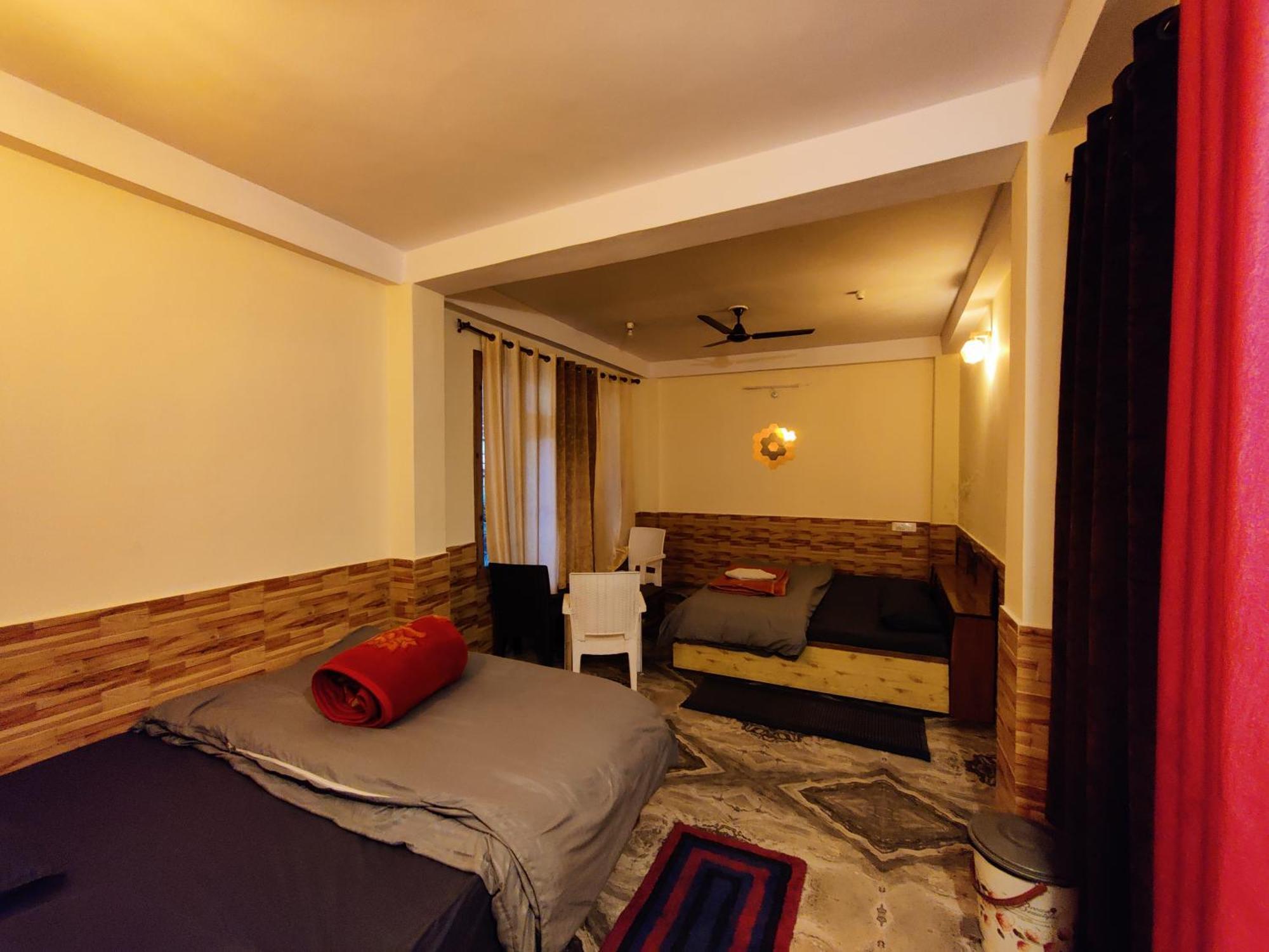 Flipsyde Retreat Hotel Kasol Buitenkant foto