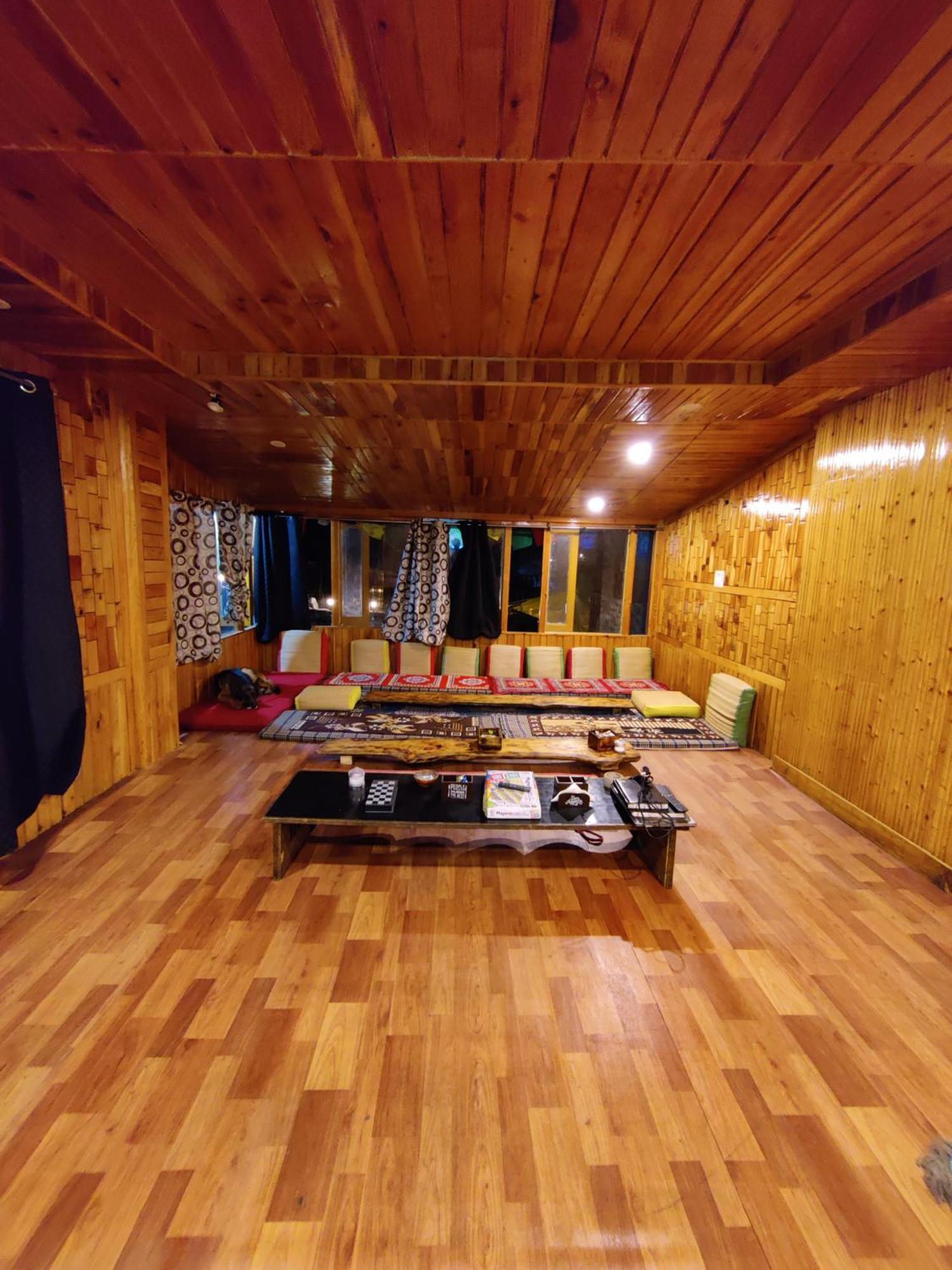 Flipsyde Retreat Hotel Kasol Buitenkant foto