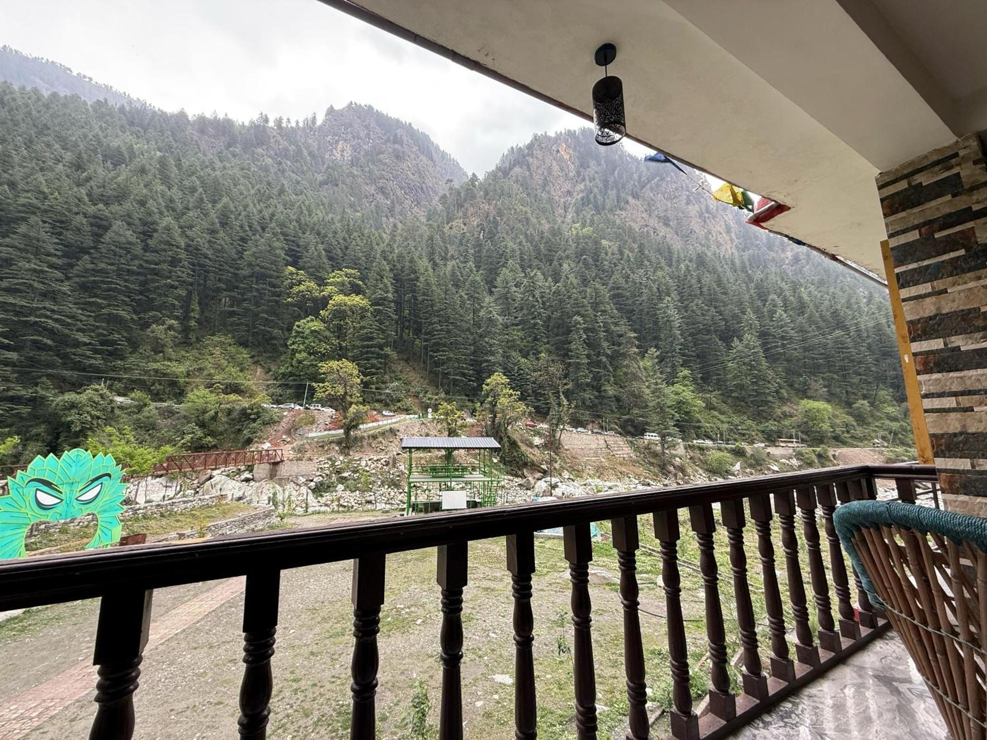 Flipsyde Retreat Hotel Kasol Buitenkant foto